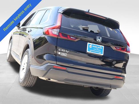 Used 2025 Honda CR-V LX image 3