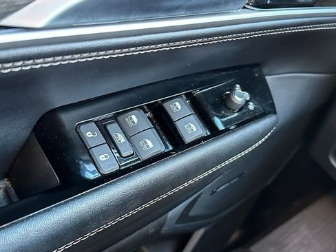 Used 2024 Jeep Wagoneer L Series III w/ Flexible Seating Group image 19