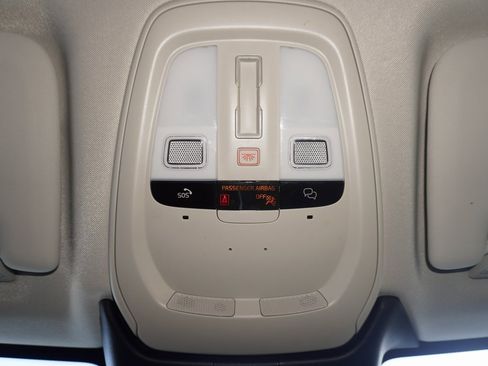 Used 2024 Volvo XC60 B5 Core image 21