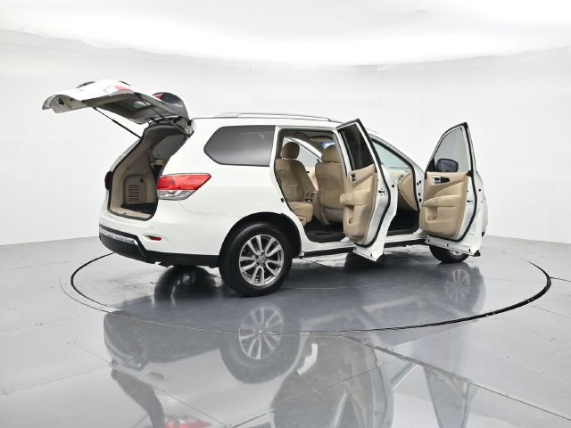 Used 2016 Nissan Pathfinder SV FWD image 52