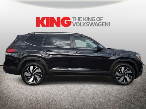 New 2026 Volkswagen Atlas SE image 2