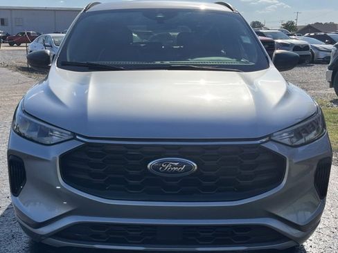 Used 2023 Ford Escape ST-Line w/ Tech Pack #1 image 3