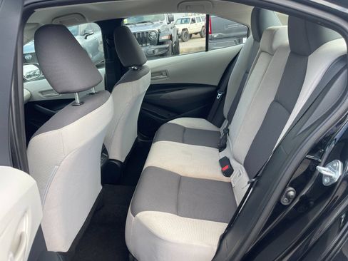 Used 2026 Toyota Corolla LE FWD image 14