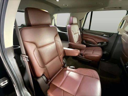Used 2018 Chevrolet Tahoe Premier RWD image 19