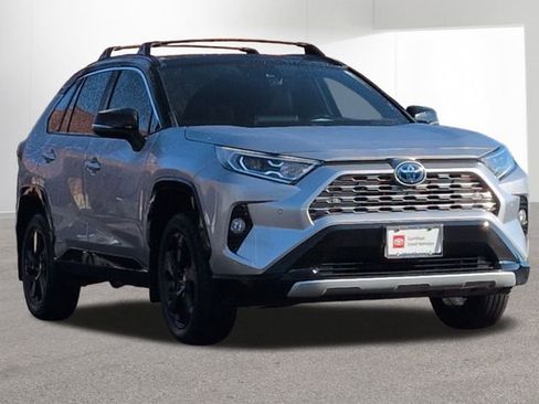 Certified 2021 Toyota RAV4 XSE image 3