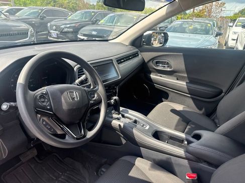Used 2022 Honda HR-V EX image 15