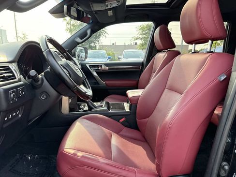 Used 2021 Lexus GX 460 Premium w/ Premium Package AWD/4WD image 10
