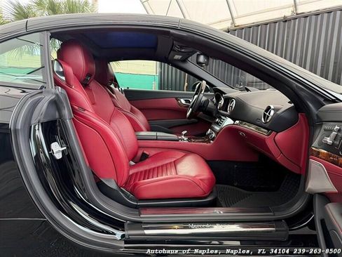 Used 2016 Mercedes-Benz SL 550 SL 550 w/ Driver Assistance Package image 19