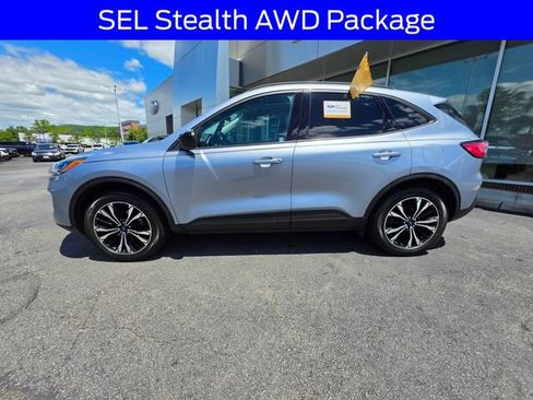 Certified 2022 Ford Escape SEL w/ SEL Stealth AWD Package image 5