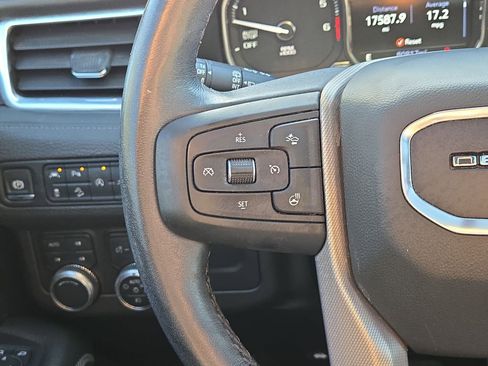 Used 2021 GMC Yukon Denali w/ Denali Premium Package AWD/4WD image 21