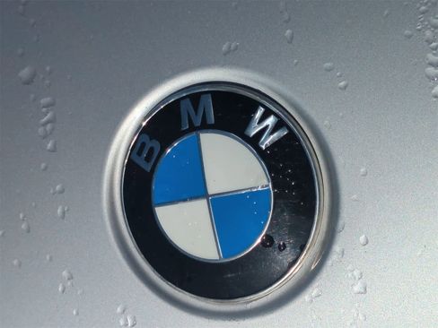 Used 2018 BMW 530i xDrive w/ Premium Package image 13