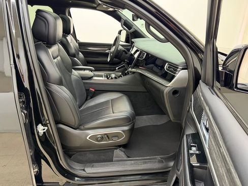 Used 2022 Jeep Wagoneer Series II w/ Convenience Group I image 11