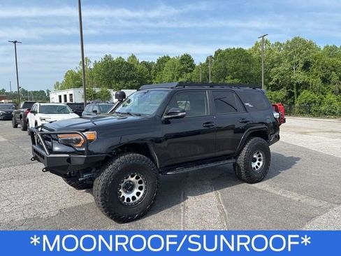 Used 2021 Toyota 4Runner TRD Off-Road Premium w/ Moonroof Package AWD/4WD image 5