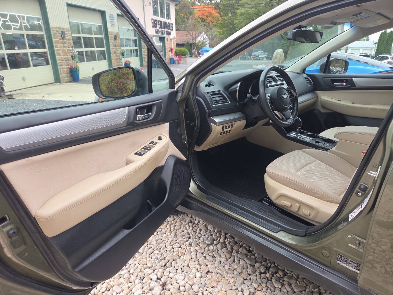 Used 2018 Subaru Outback 2.5i Premium AWD/4WD image 14