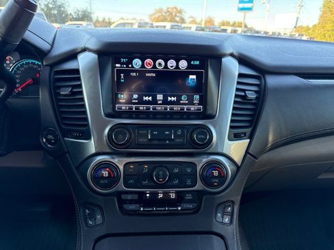 Used 2018 Chevrolet Suburban Premier image 26