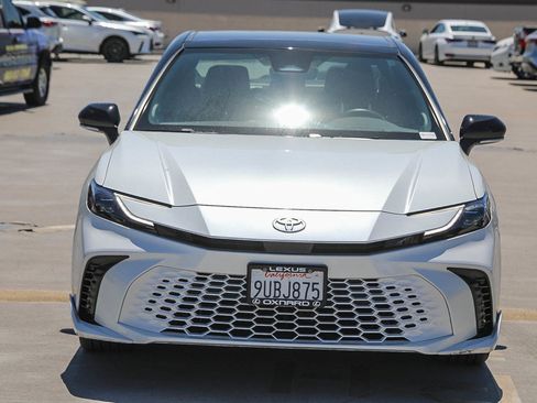 Used 2025 Toyota Camry XSE w/ Premium Package FWD image 2