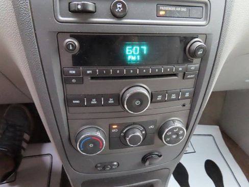 Used 2009 Chevrolet HHR LS FWD image 21