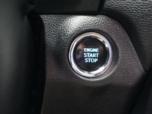 Used 2019 Toyota RAV4 XLE w/ Convenience Package image 21