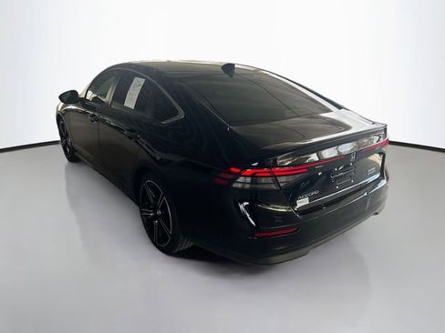 Used 2024 Honda Accord Sport image 6