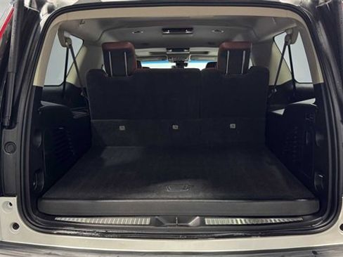 Used 2018 Cadillac Escalade ESV Premium Luxury image 37