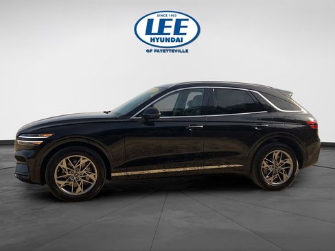 Used 2025 Genesis GV70 2.5T image 3