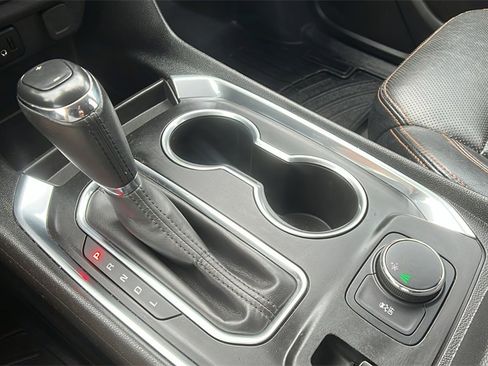 Used 2019 Chevrolet Traverse LT image 32