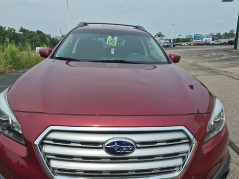 Used 2015 Subaru Outback 2.5i Premium AWD/4WD image 4