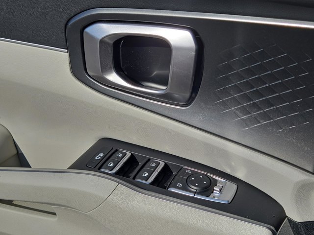 Used 2025 Kia Sorento S w/ Panoramic Sunroof Package FWD image 43