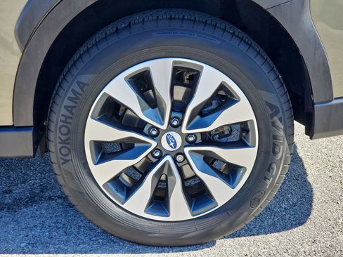 Used 2023 Subaru Outback Limited image 35