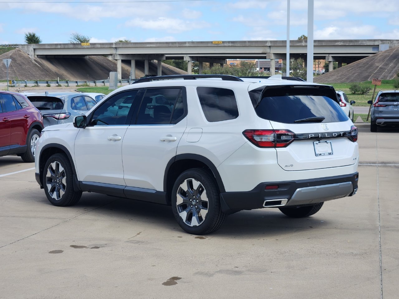 New 2026 Honda Pilot Elite image 4