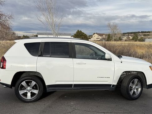 Used 2016 Jeep Compass High Altitude image 5