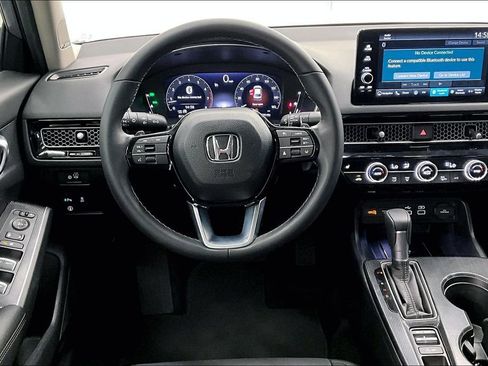 Used 2024 Honda Civic Touring image 4