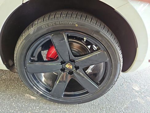 Used 2018 Porsche Macan GTS image 33