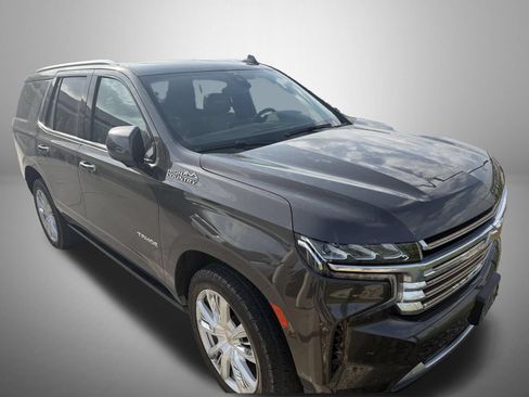Used 2021 Chevrolet Tahoe High Country w/ Premium Package AWD/4WD image 2