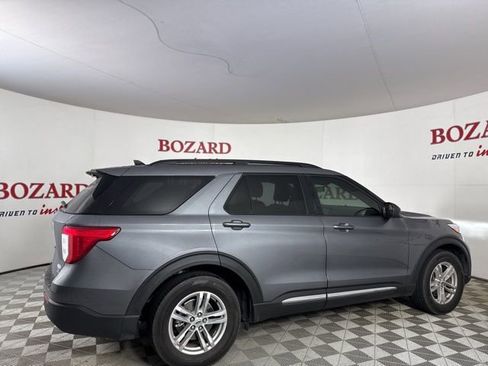 Certified 2022 Ford Explorer XLT w/ Class IV Trailer Tow Package image 9