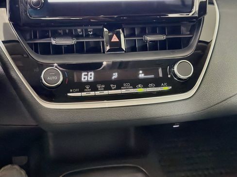 Used 2026 Toyota Corolla LE FWD image 22