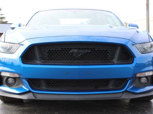 Used 2017 Ford Mustang GT w/ GT Performance Package image 2