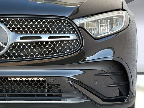 Certified 2026 Mercedes-Benz GLC 300 4MATIC image 12