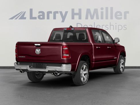 Used 2022 RAM 1500 Laramie AWD/4WD image 2
