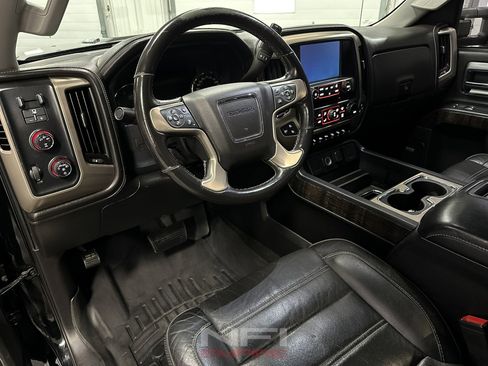 Used 2015 GMC Sierra 2500 Denali w/ Duramax Plus Package image 23