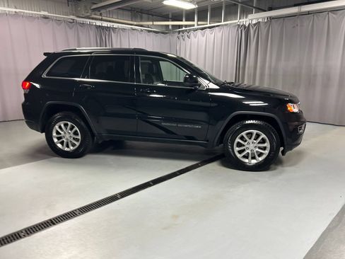 Used 2021 Jeep Grand Cherokee Laredo X AWD/4WD image 8
