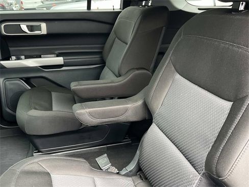 Used 2023 Ford Explorer XLT image 21