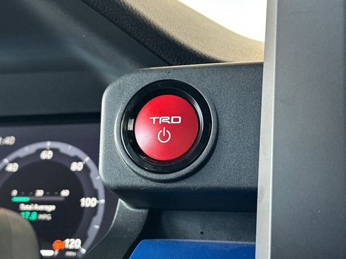 Certified 2025 Toyota Tacoma TRD Off-Road w/ TRD Off Road Upgrade Package image 22