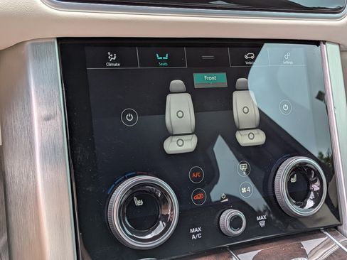 Used 2018 Land Rover Range Rover HSE AWD/4WD image 32