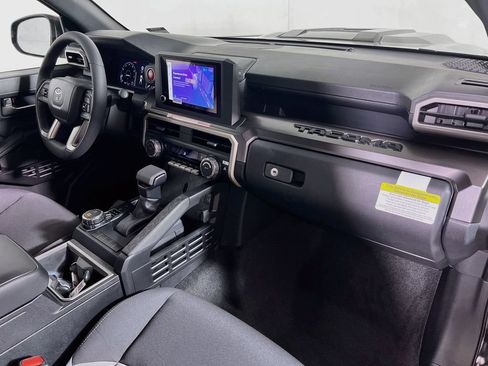 Certified 2025 Toyota Tacoma TRD Sport AWD/4WD image 23