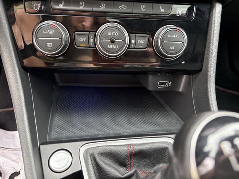 Used 2019 Volkswagen Jetta GLI Autobahn FWD image 14