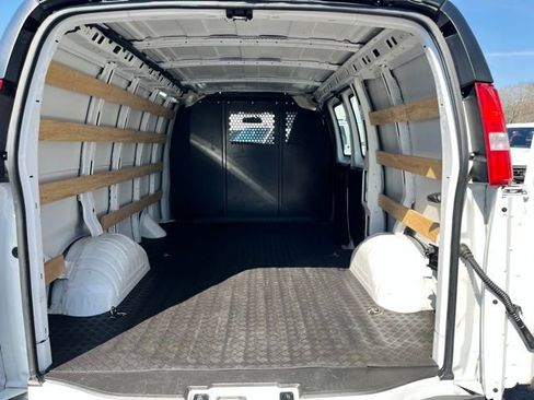 Used 2023 Chevrolet Express 2500 w/ Driver Convenience Package image 9