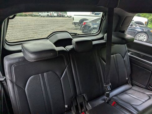 Used 2018 Ford Expedition Limited AWD/4WD image 22
