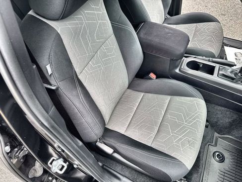 Used 2023 Toyota Tacoma TRD Sport w/ Technology Package image 32