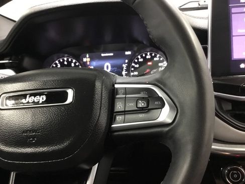 Used 2023 Jeep Compass Limited AWD/4WD image 37